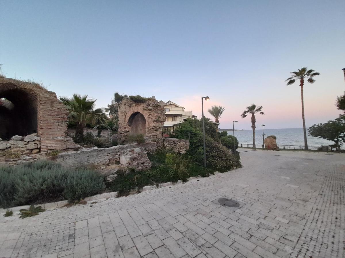 Antonios Motel Side Kültér fotó